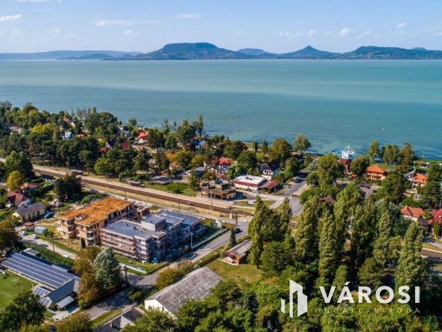 Új építésű lakás (A66), a Balatontól 200 méter távolságra