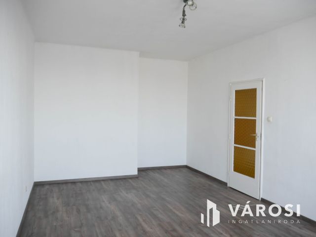 Azonnal költözhető lakás Gyárvárosban