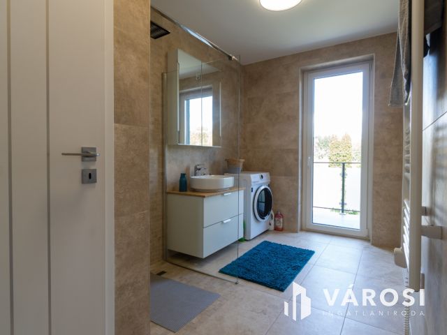 Prémium penthouse Siófokon medencével