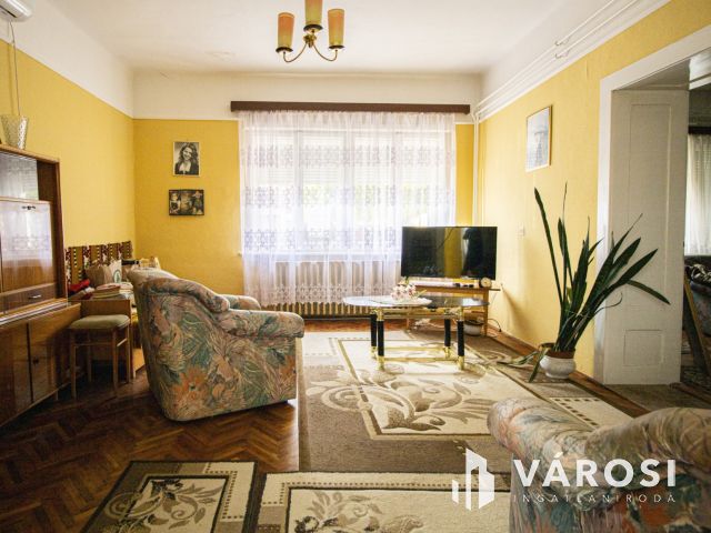 Tágas családi ház Gyulaváriban